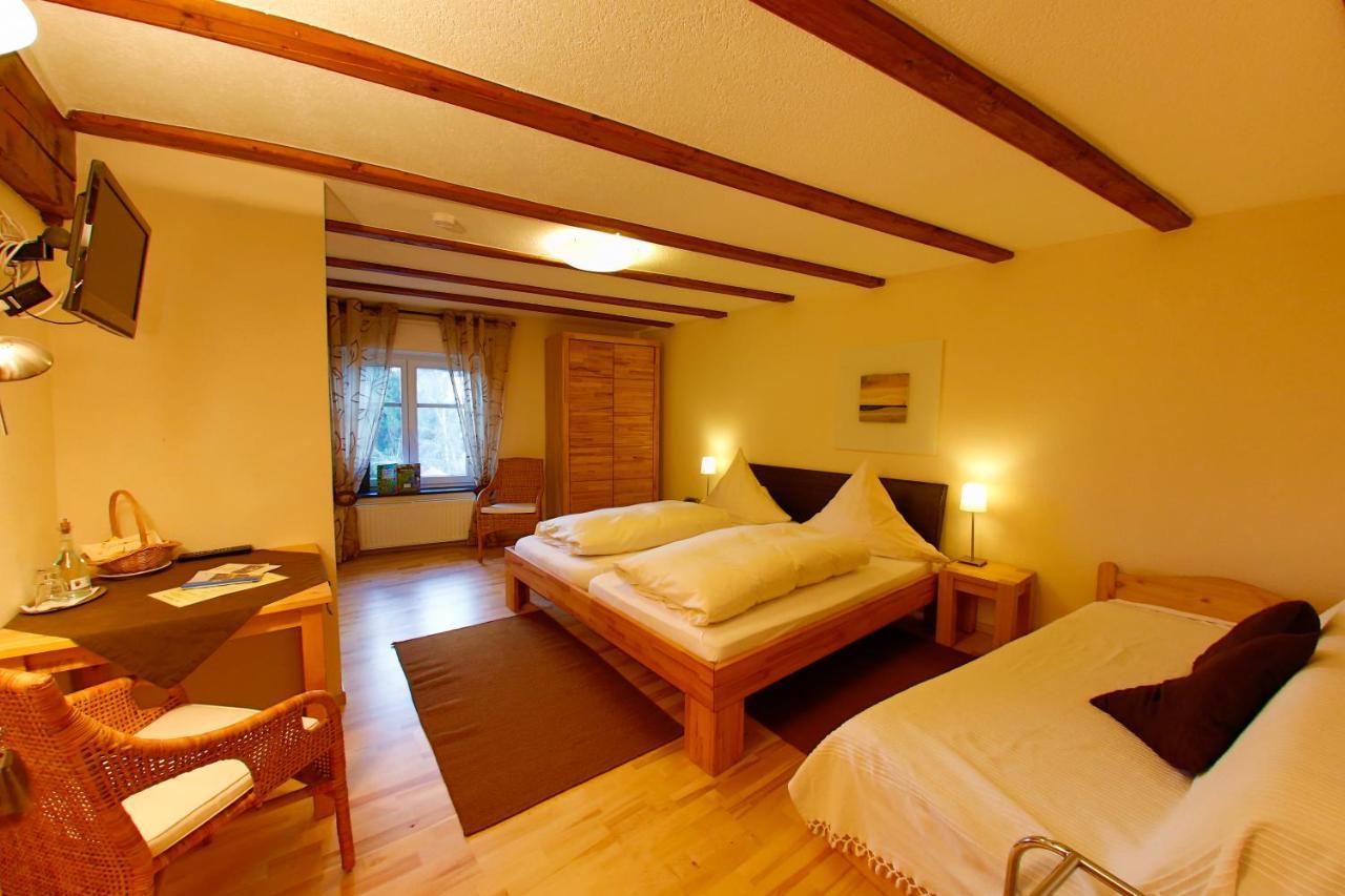 Gasthof Zum Goldenen Kreuz Wilhelmsdorf  Extérieur photo